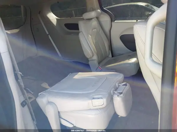 2C4RC1EGXJR104142 2018 CHRYSLER PACIFICA - Image 8