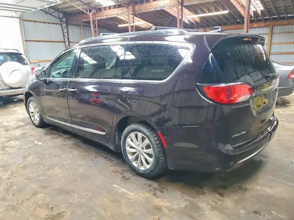 2C4RC1EGXJR107719 2018 CHRYSLER PACIFICA - Image 2