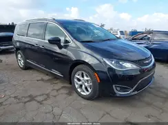 2C4RC1EGXJR112743 2018 CHRYSLER PACIFICA