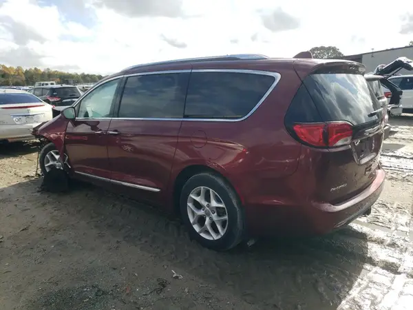 2C4RC1EGXJR116582 2018 CHRYSLER PACIFICA - Image 2