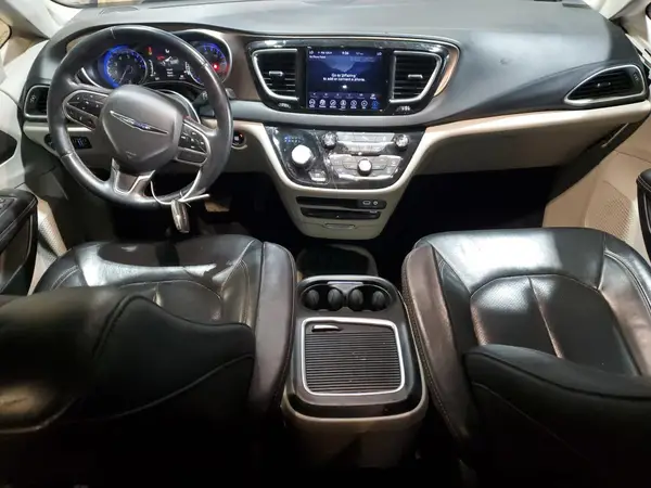 2C4RC1EGXJR121040 2018 CHRYSLER PACIFICA - Image 8