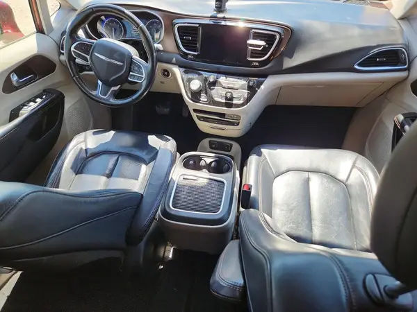 2C4RC1EGXJR121538 2018 CHRYSLER PACIFICA - Image 8