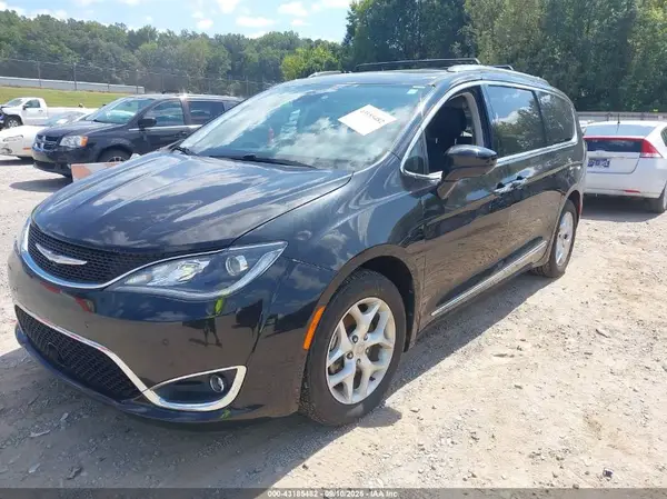 2C4RC1EGXJR128084 2018 CHRYSLER PACIFICA - Image 2
