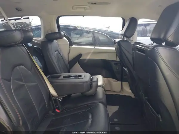 2C4RC1EGXJR144799 2018 CHRYSLER PACIFICA - Image 8