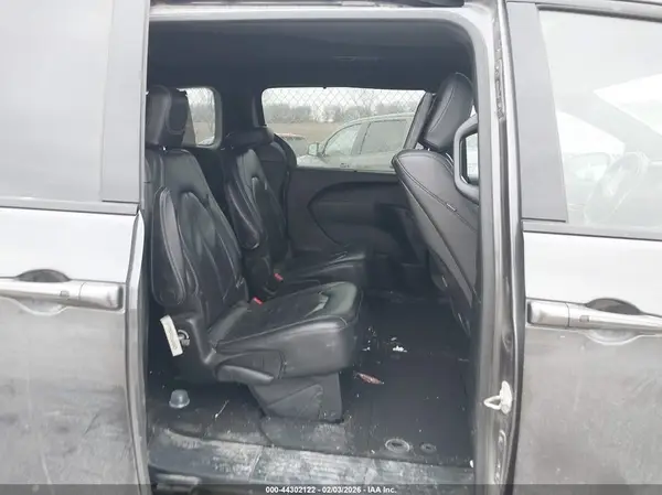 2C4RC1EGXJR177821 2018 CHRYSLER PACIFICA - Image 8