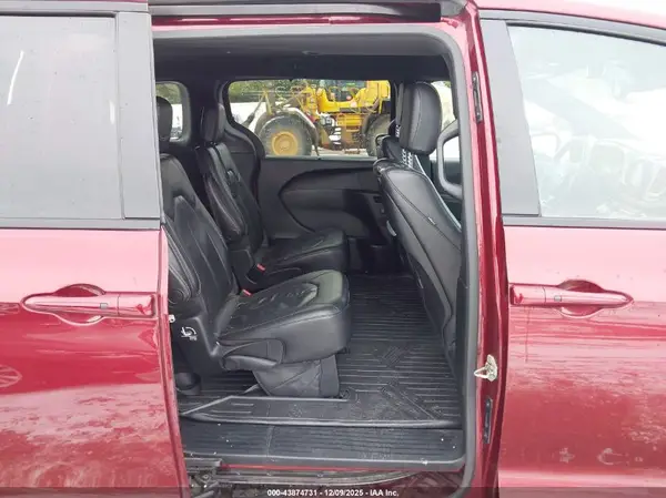 2C4RC1EGXJR257622 2018 CHRYSLER PACIFICA - Image 8