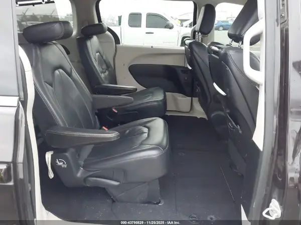 2C4RC1EGXJR293911 2018 CHRYSLER PACIFICA - Image 8