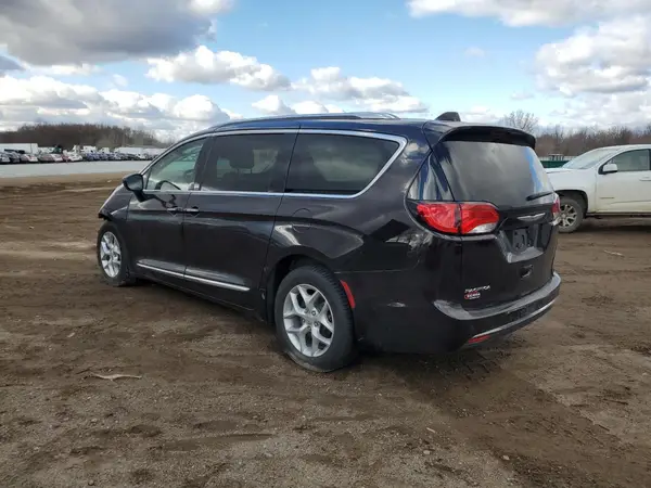 2C4RC1EGXJR315843 2018 CHRYSLER PACIFICA - Image 2