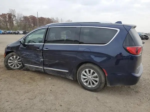 2C4RC1EGXJR321755 2018 CHRYSLER PACIFICA - Image 2