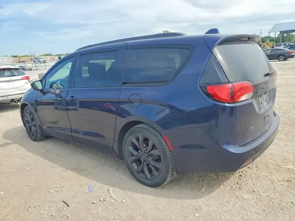 2C4RC1EGXJR321822 2018 CHRYSLER PACIFICA - Image 2