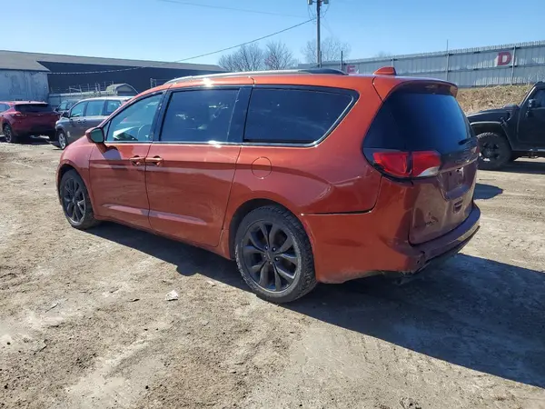2C4RC1EGXJR333825 2018 CHRYSLER PACIFICA - Image 2