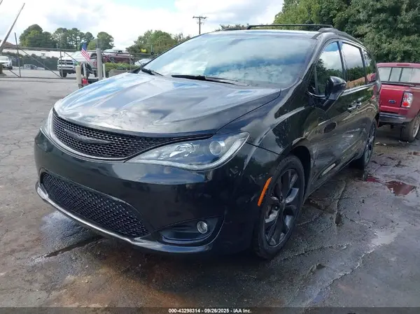 2C4RC1EGXJR338071 2018 CHRYSLER PACIFICA - Image 2