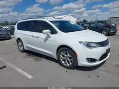 2C4RC1EGXKR577007 2019 CHRYSLER PACIFICA