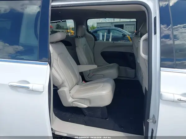 2C4RC1EGXKR577007 2019 CHRYSLER PACIFICA - Image 8
