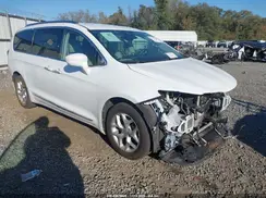 2C4RC1EGXKR581929 2019 CHRYSLER PACIFICA