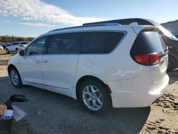2C4RC1EGXKR588668 2019 CHRYSLER PACIFICA - Image 2