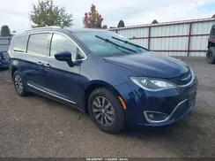 2C4RC1EGXKR627372 2019 CHRYSLER PACIFICA