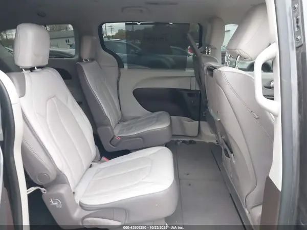 2C4RC1EGXKR702796 2019 CHRYSLER PACIFICA - Image 8