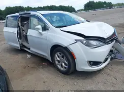 2C4RC1EGXLR136110 2020 CHRYSLER PACIFICA