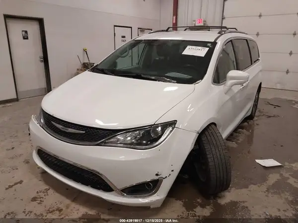 2C4RC1EGXLR158799 2020 CHRYSLER PACIFICA - Image 2