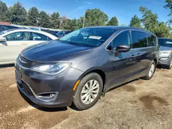 2C4RC1FG0JR101801 2018 CHRYSLER PACIFICA