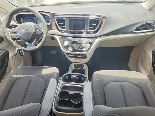 2C4RC1FG0JR125550 2018 CHRYSLER PACIFICA - Image 8