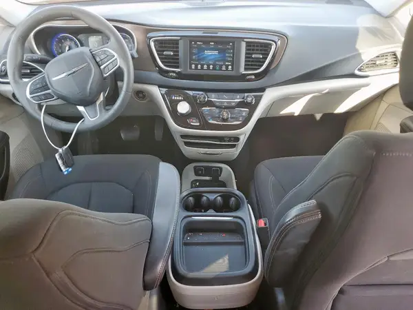 2C4RC1FG0JR155146 2018 CHRYSLER PACIFICA - Image 8