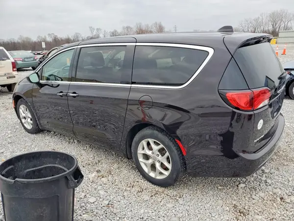 2C4RC1FG0JR172318 2018 CHRYSLER PACIFICA - Image 2