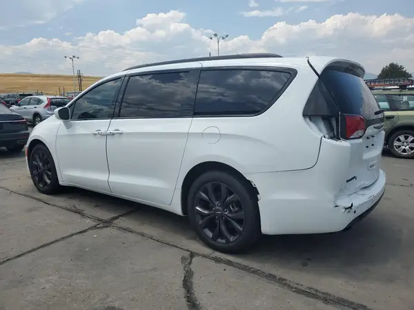 2C4RC1FG0JR228712 2018 CHRYSLER PACIFICA - Image 2