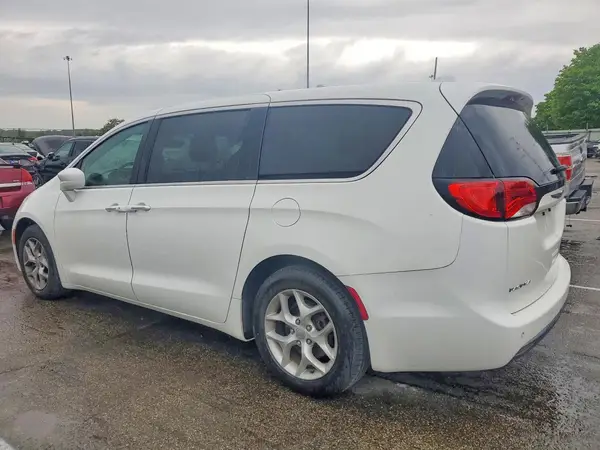 2C4RC1FG0JR234364 2018 CHRYSLER PACIFICA - Image 2
