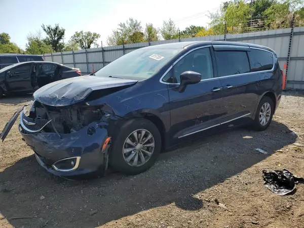 2C4RC1FG0JR277859 2018 CHRYSLER PACIFICA - Image 1