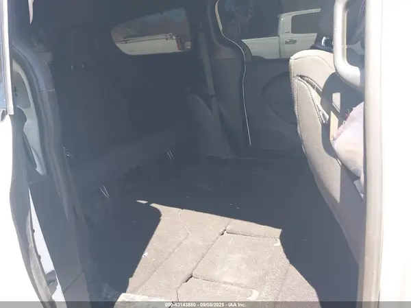 2C4RC1FG0JR287288 2018 CHRYSLER PACIFICA - Image 8