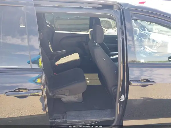2C4RC1FG0JR287405 2018 CHRYSLER PACIFICA - Image 8