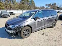2C4RC1FG0JR305871 2018 CHRYSLER PACIFICA