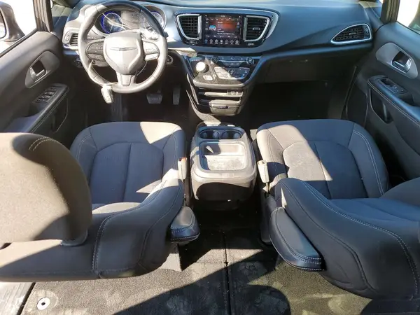 2C4RC1FG0JR305871 2018 CHRYSLER PACIFICA - Image 8