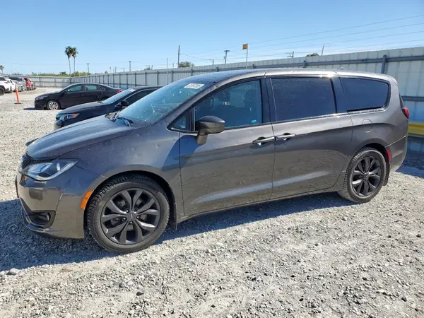 2C4RC1FG0JR353662 2018 CHRYSLER PACIFICA - Image 1