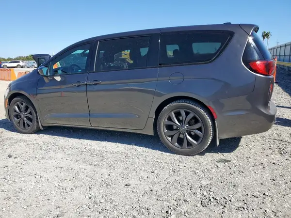 2C4RC1FG0JR353662 2018 CHRYSLER PACIFICA - Image 2