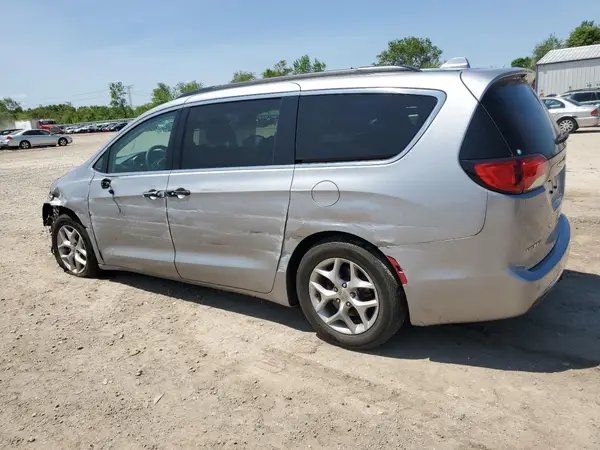 2C4RC1FG0JR356819 2018 CHRYSLER PACIFICA - Image 2