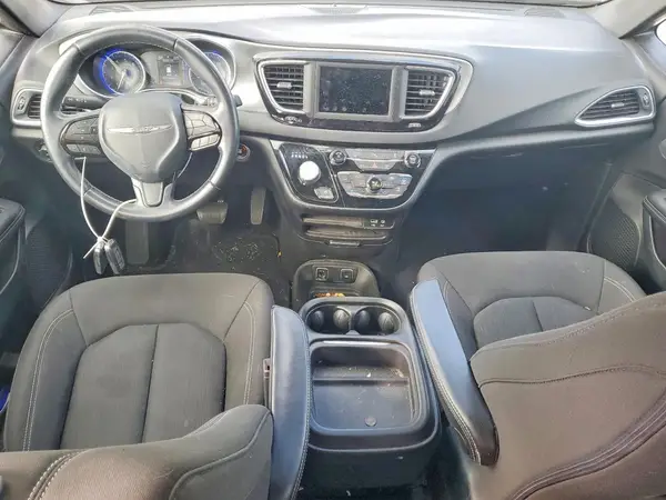 2C4RC1FG0JR357825 2018 CHRYSLER PACIFICA - Image 8