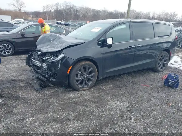2C4RC1FG0KR507661 2019 CHRYSLER PACIFICA - Image 2