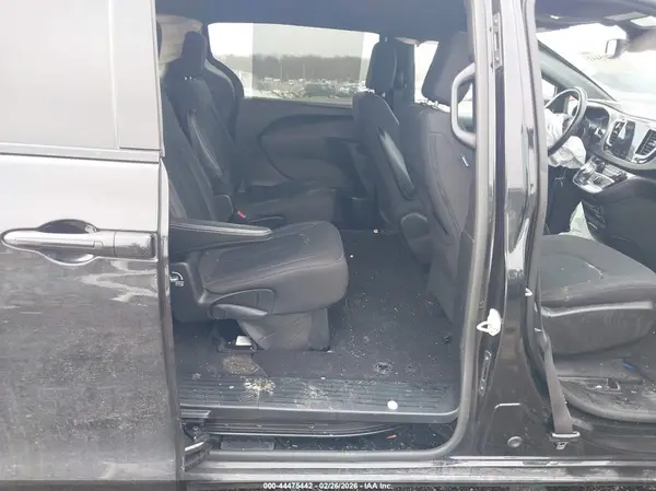 2C4RC1FG0KR507661 2019 CHRYSLER PACIFICA - Image 8