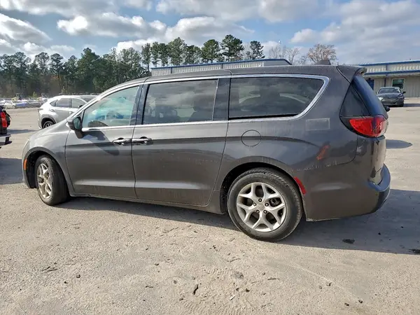 2C4RC1FG0KR526548 2019 CHRYSLER PACIFICA - Image 2