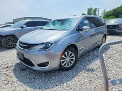 2C4RC1FG0KR559436 2019 CHRYSLER PACIFICA