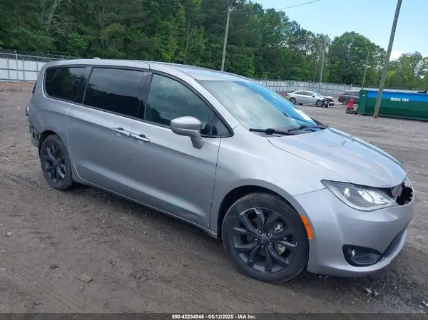 2C4RC1FG0KR574955 2019 CHRYSLER PACIFICA - Image 1