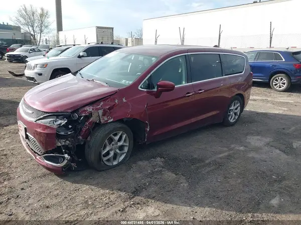2C4RC1FG0KR587589 2019 CHRYSLER PACIFICA - Image 2
