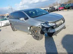 2C4RC1FG0KR686378 2019 CHRYSLER PACIFICA