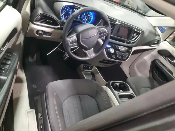 2C4RC1FG0LR100540 2020 CHRYSLER PACIFICA - Image 8