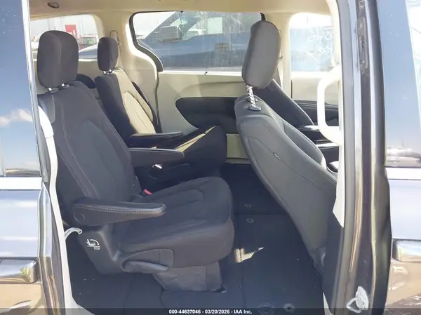 2C4RC1FG0LR146854 2020 CHRYSLER PACIFICA - Image 8