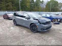 2C4RC1FG0LR251832 2020 CHRYSLER PACIFICA