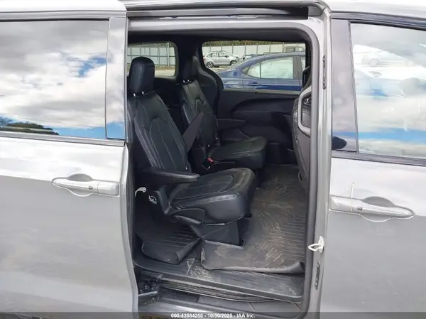 2C4RC1FG0LR251832 2020 CHRYSLER PACIFICA - Image 8